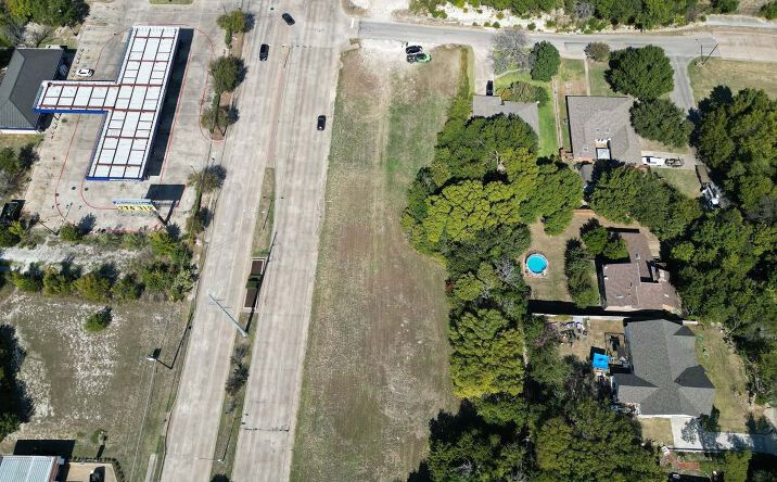 Pictures of Retail, Land property located at 1006, 1010, 1014 Cedar Ridge Dr, Duncanville, TX 75116 for sales - image #1