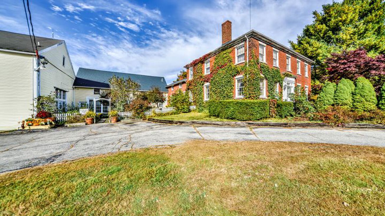 1887 Hallowell Rd, Litchfield, ME 04350