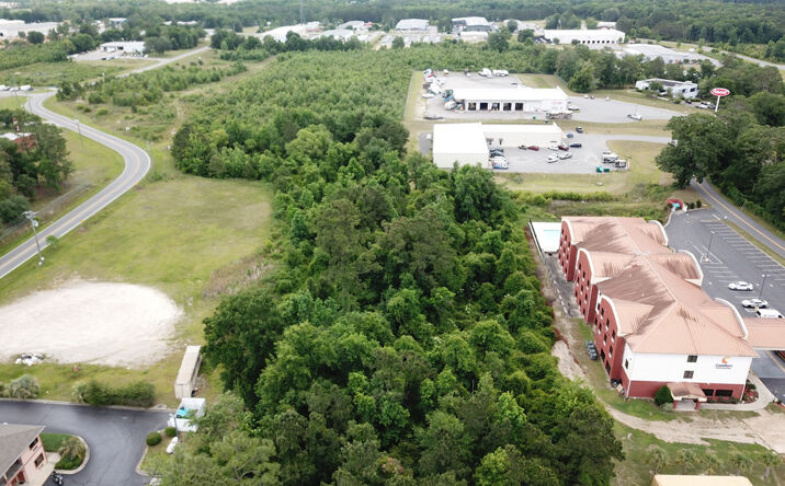 Pictures of Land property located at Commerce Blvd, Midway, FL 32343 for sales - image #1