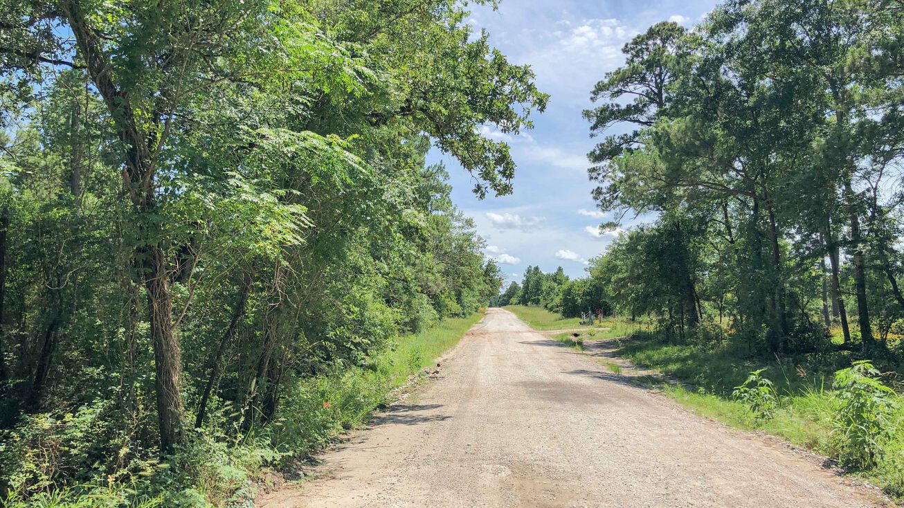 Hopewell Road, Huntsville, TX 77320