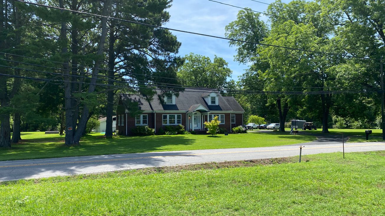 2337 Dock Landing Rd, Chesapeake, VA 23321