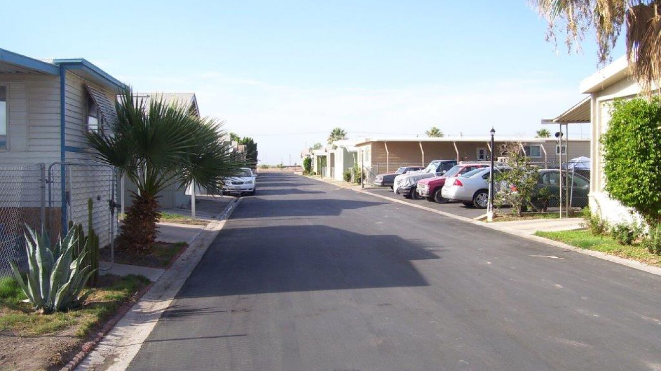 1649 Malan St, Brawley, CA 92227