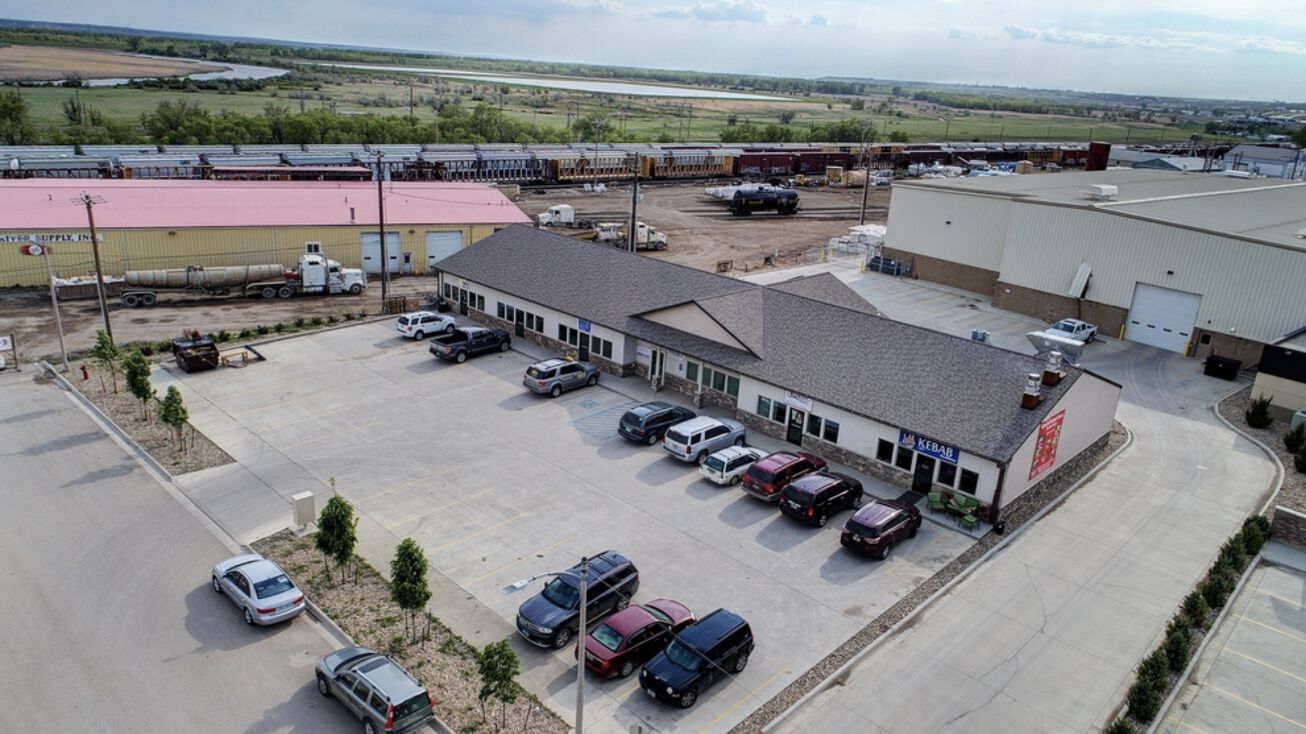 107 8th Ave W, Williston, ND 58801 Retail Property for Sale