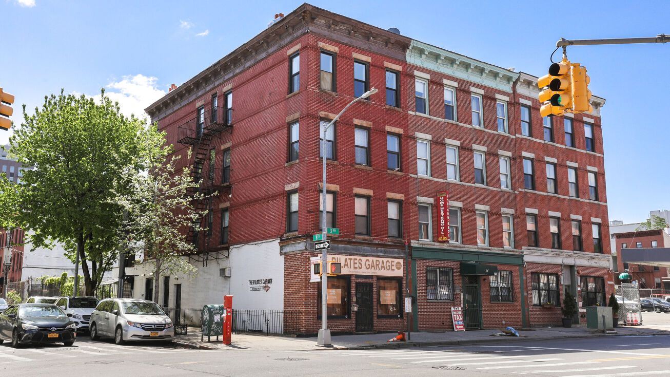 441 3rd Ave, New York, NY 10016