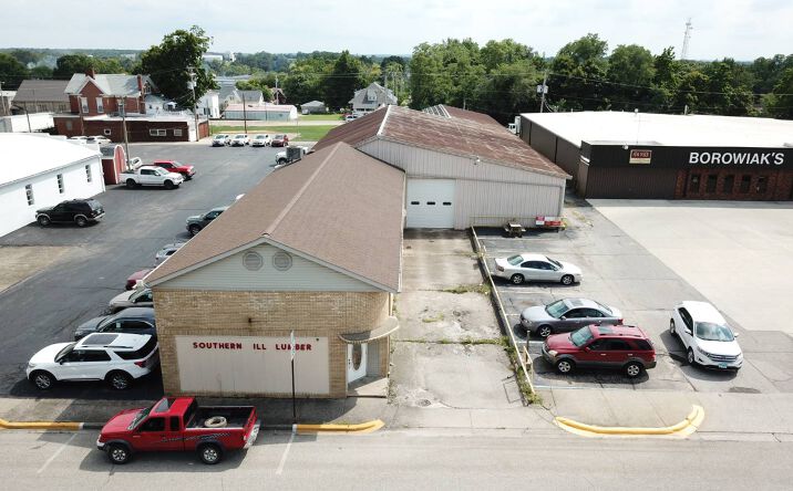 image of property at 25 E MAIN ST Albion IL 62806-1201