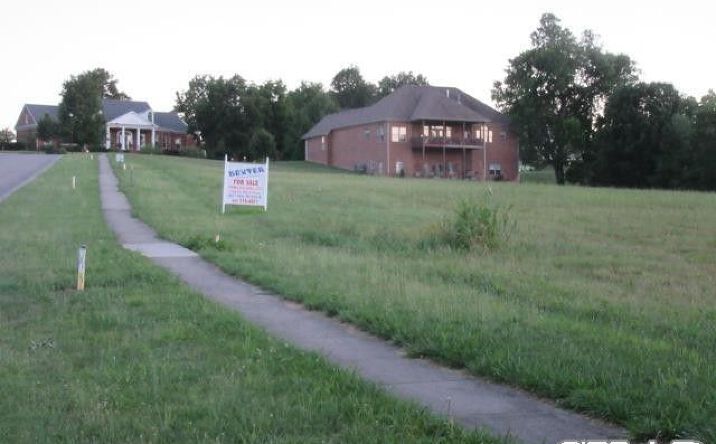 Pictures of Land property located at 164 Colonial Way Unit Section 8 Rolling Mdws Lot 14, Danville, KY 40422 for sales - image #1