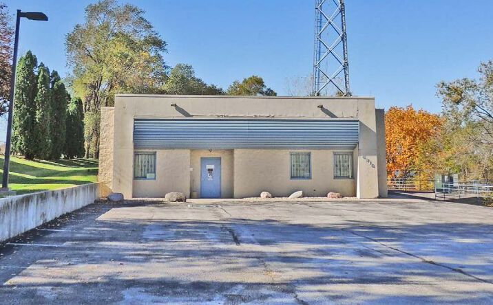 Pictures of Industrial property located at 6316 N. 60th Street, Omaha, NE 68104 for comps - image #1