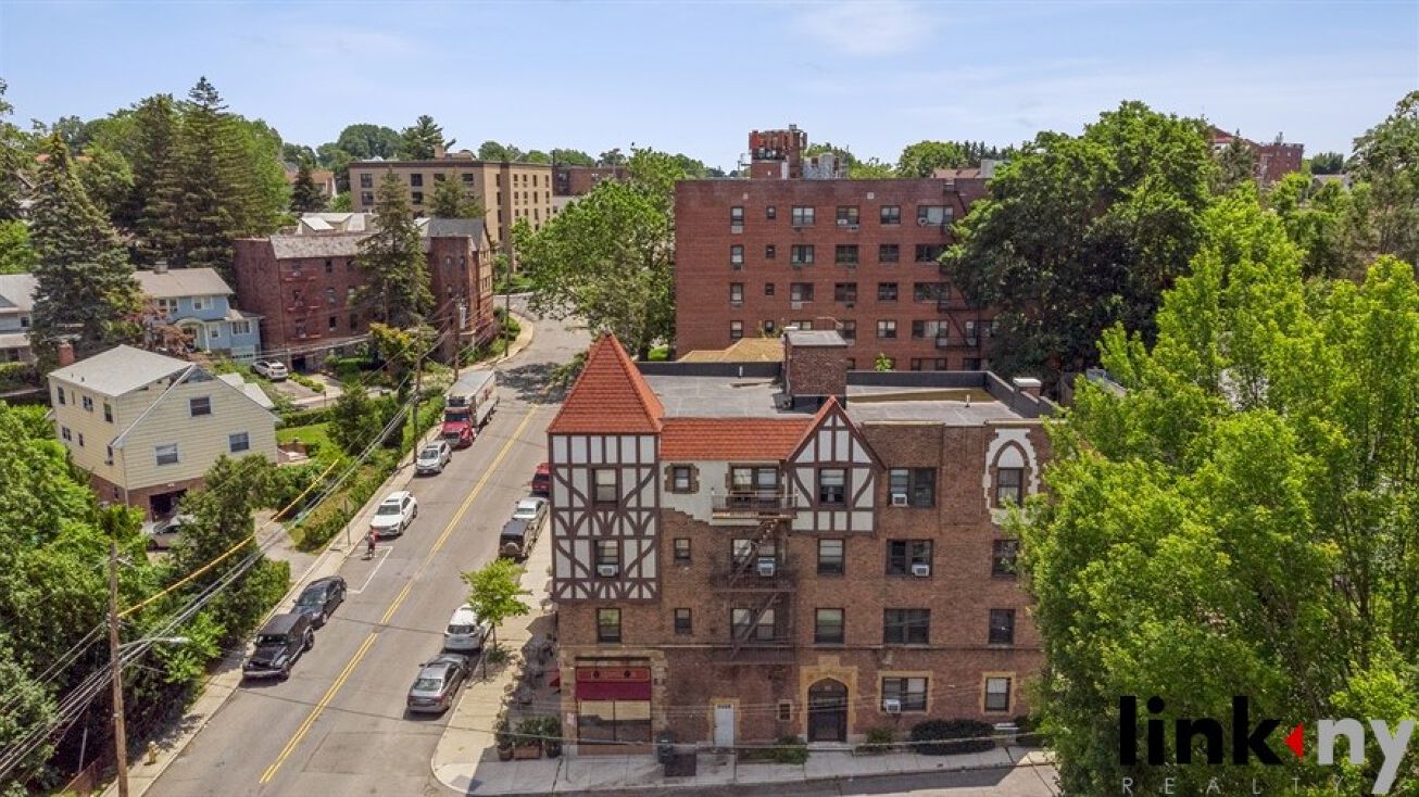 16 Hall Pl, Eastchester, NY 10709 Mixed Use Property for Sale 16