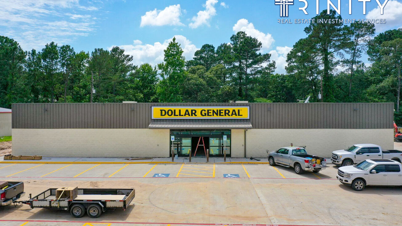 28925 Nichols Sawmill Rd, Magnolia, TX 77355