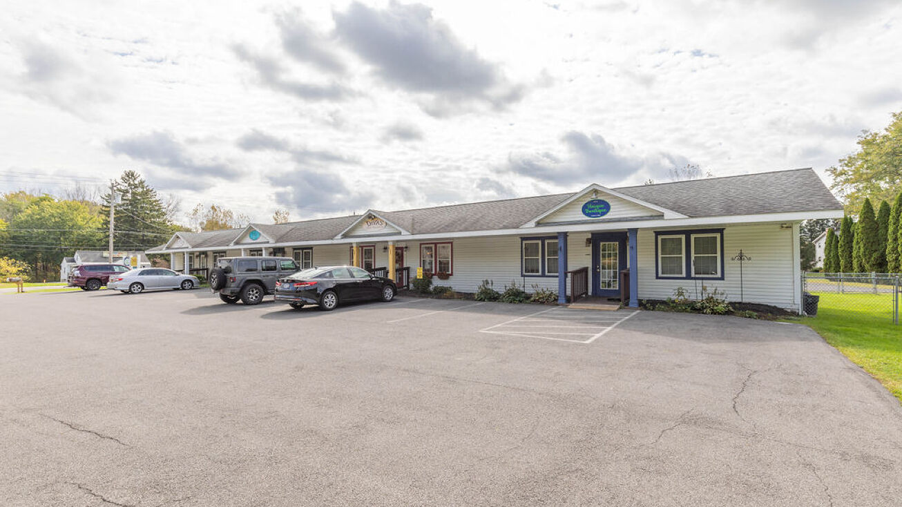 8167 Brewerton Rd, Cicero, NY 13039