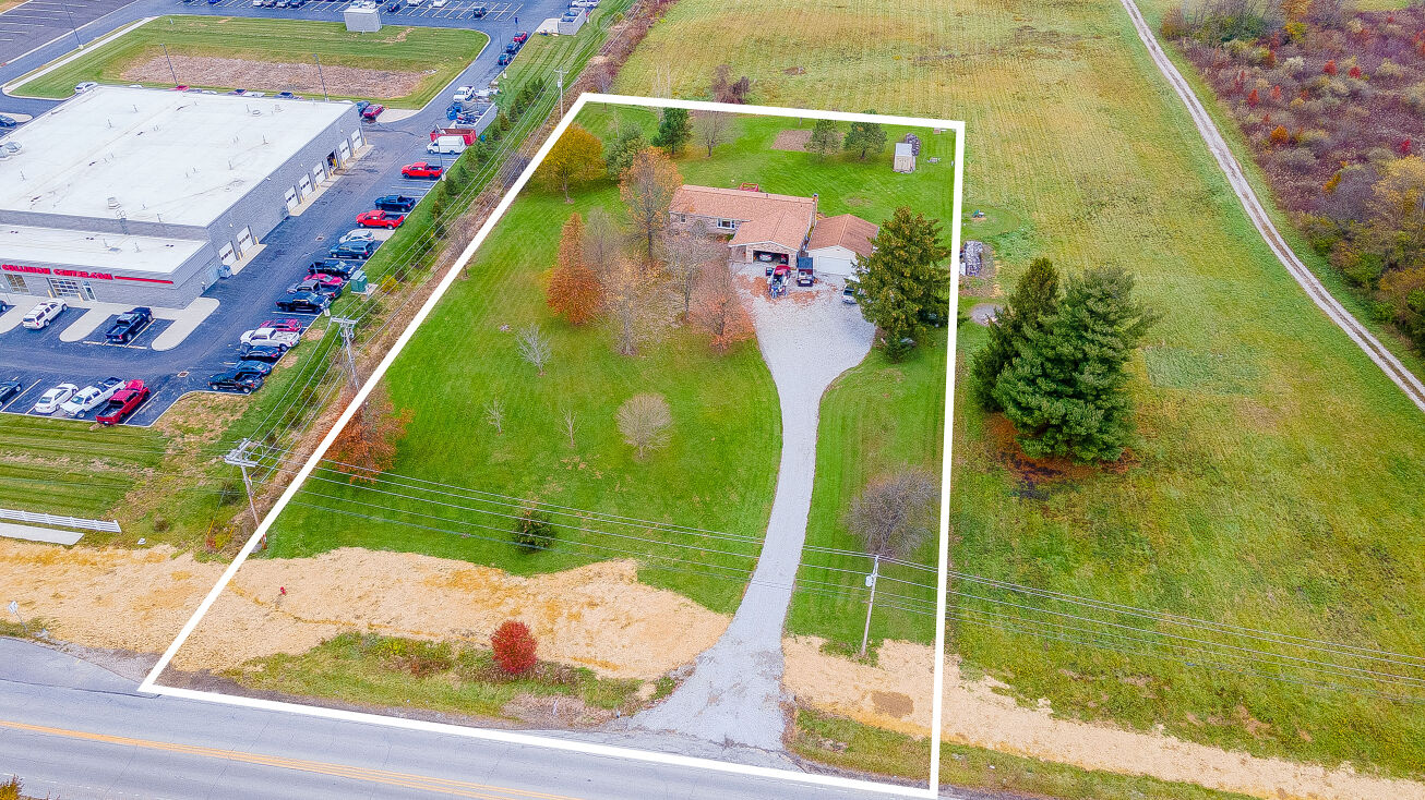 9594 Worthington Rd, Pataskala, OH 43062