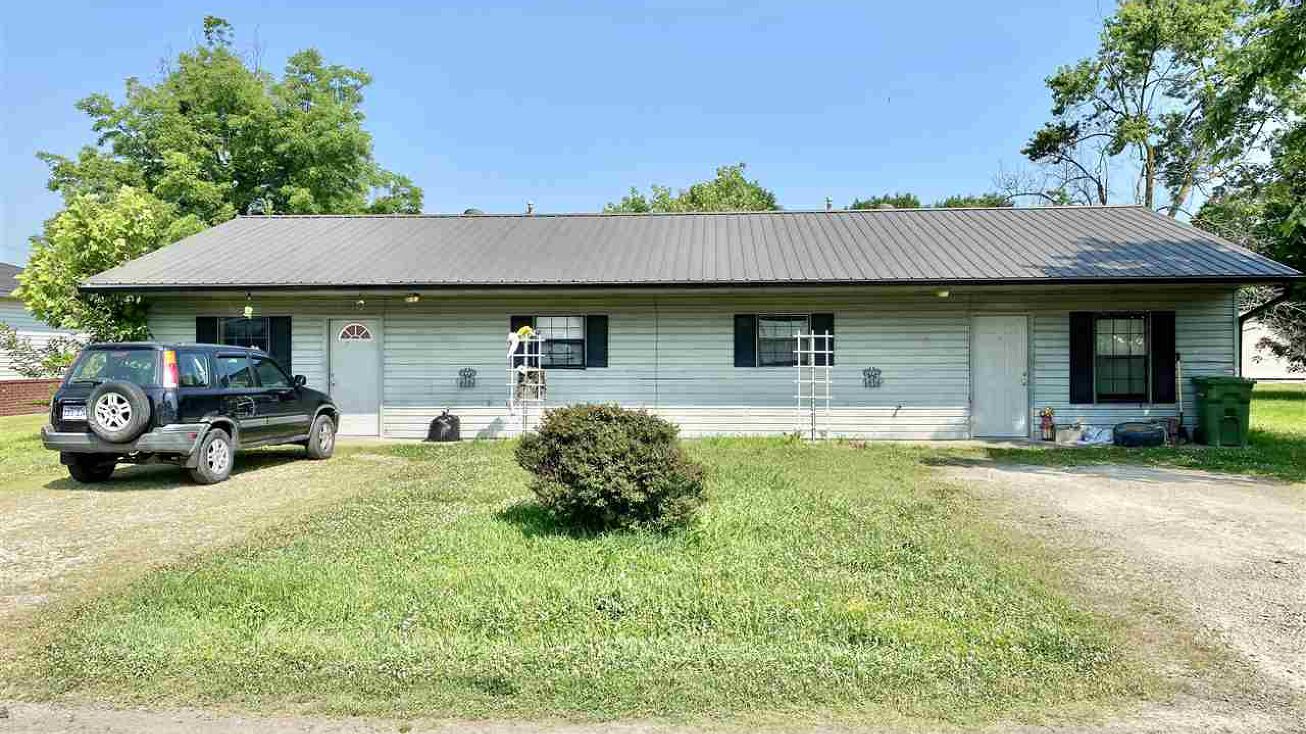 301, 303 SE Third, Hoxie, AR 72433