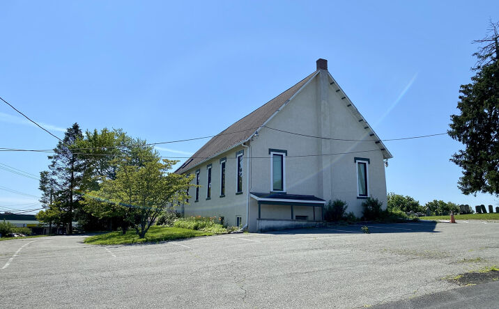 Pictures of Office property located at 3540 Schuylkill Rd, Spring City, PA 19475 for comps - image #1