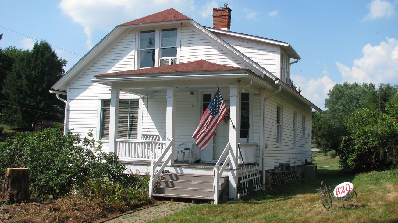 820 W Ingomar Rd, Pittsburgh, PA 15237 Retail Property for Sale 820