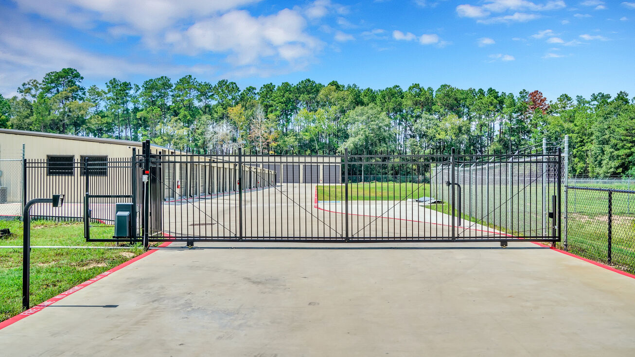 3130 Sapp Rd, Conroe, TX 77304 Self Storage Property for Sale Top