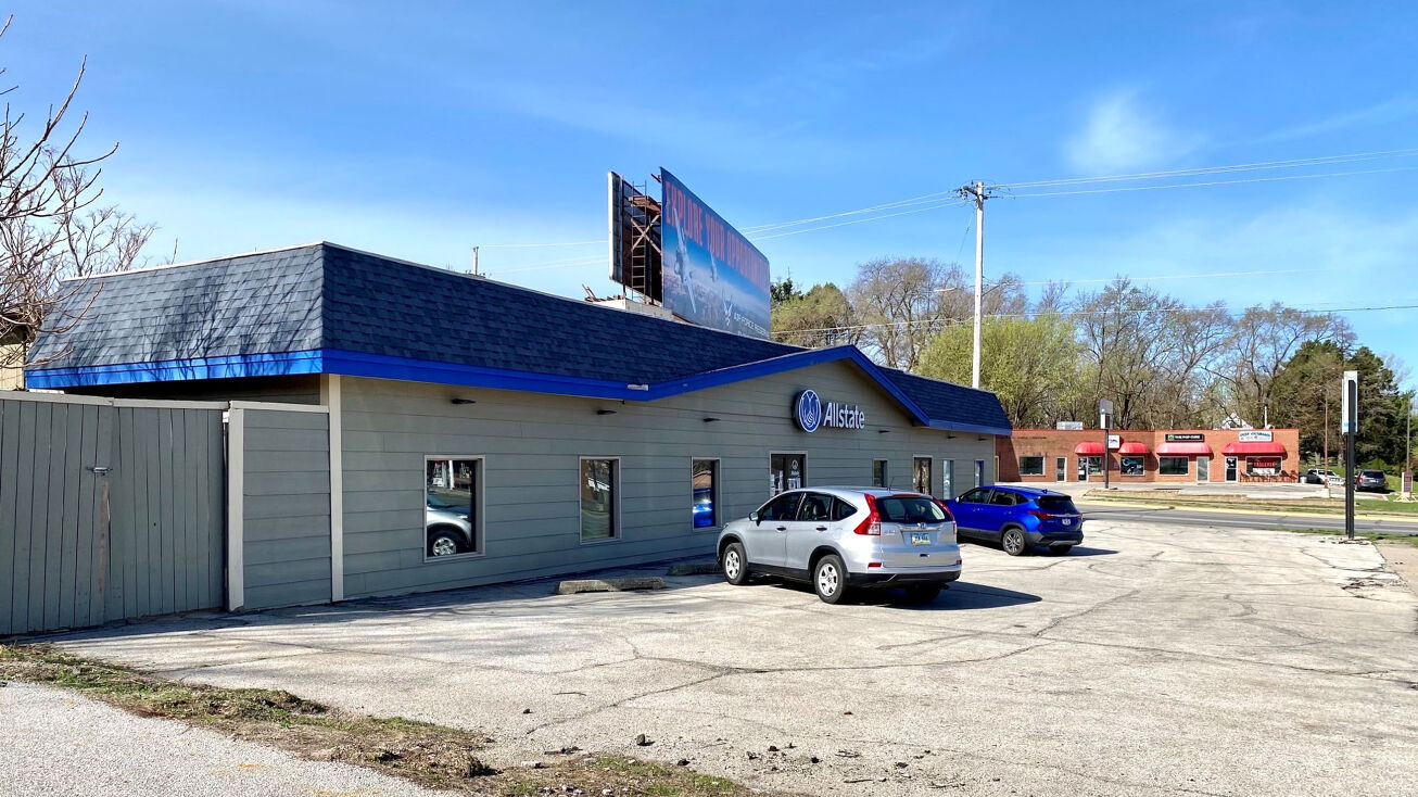 2929 Merle Hay Rd, Des Moines, IA 50310