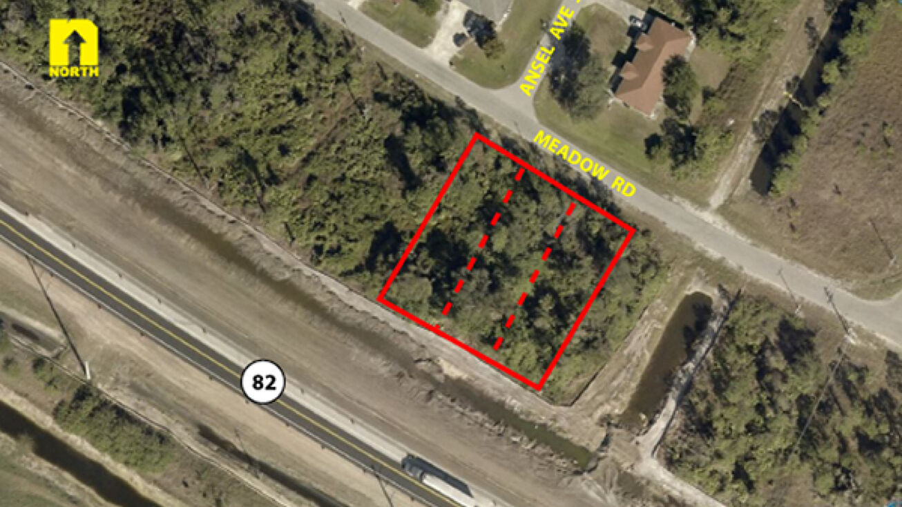 658, 700, 702 Meadow Rd, Lehigh Acres, FL 33973