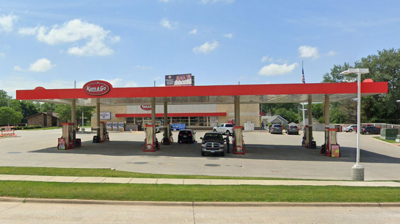 1925 S Lakeport St, Sioux City, IA 51106