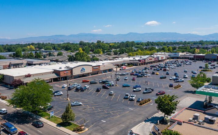 Pictures of Retail property located at 10346 W Overland Rd, Boise, ID 83709 for comps - image #1