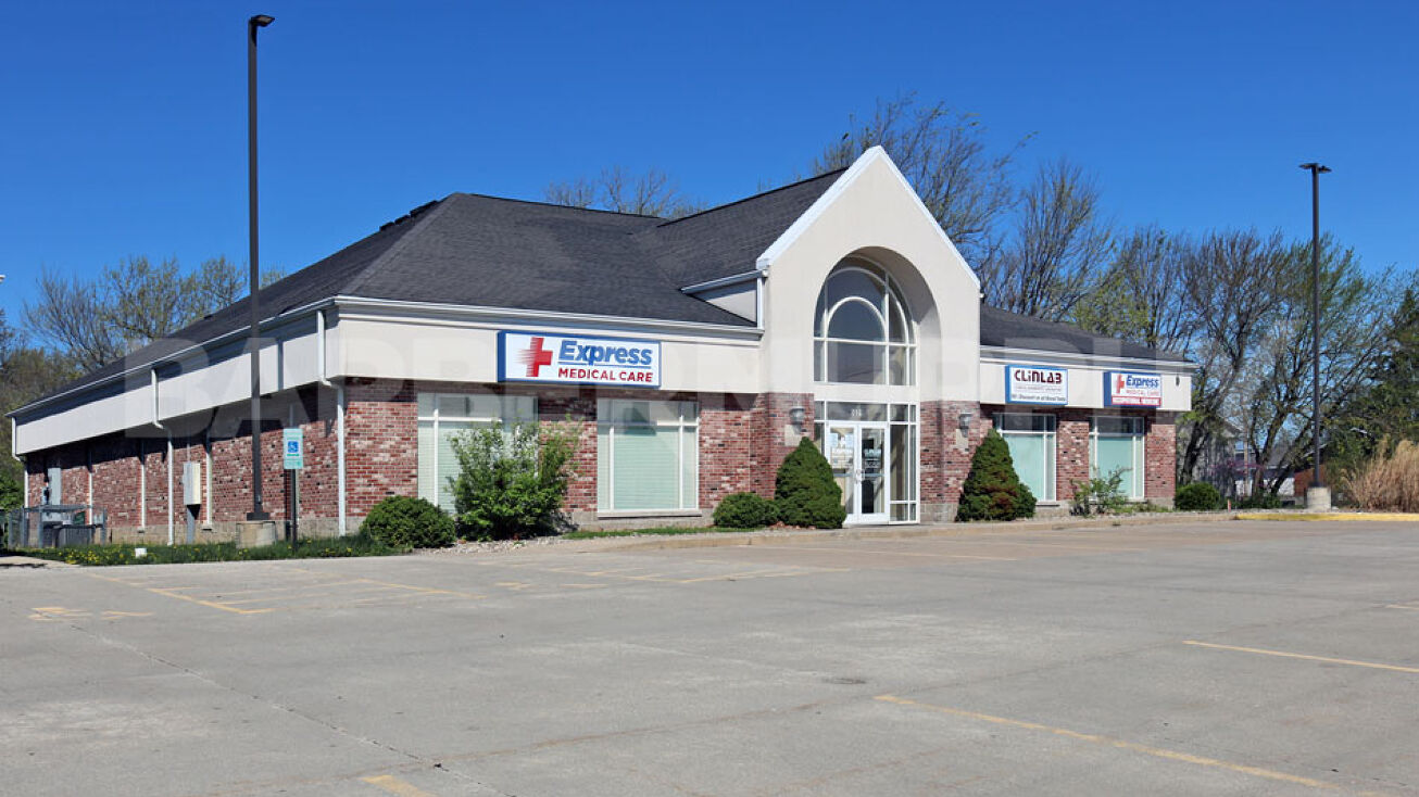 5031 N Illinois St, Fairview Heights, IL 62208