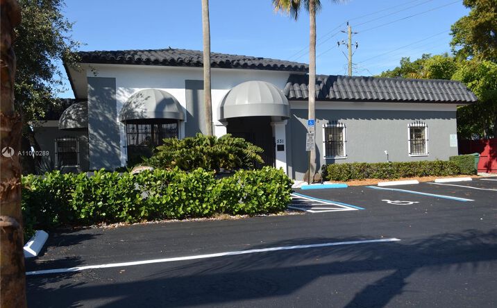 Pictures of Special Purpose property located at 531 E Commercial Blvd, Oakland Park, FL 33334 for comps - image #1