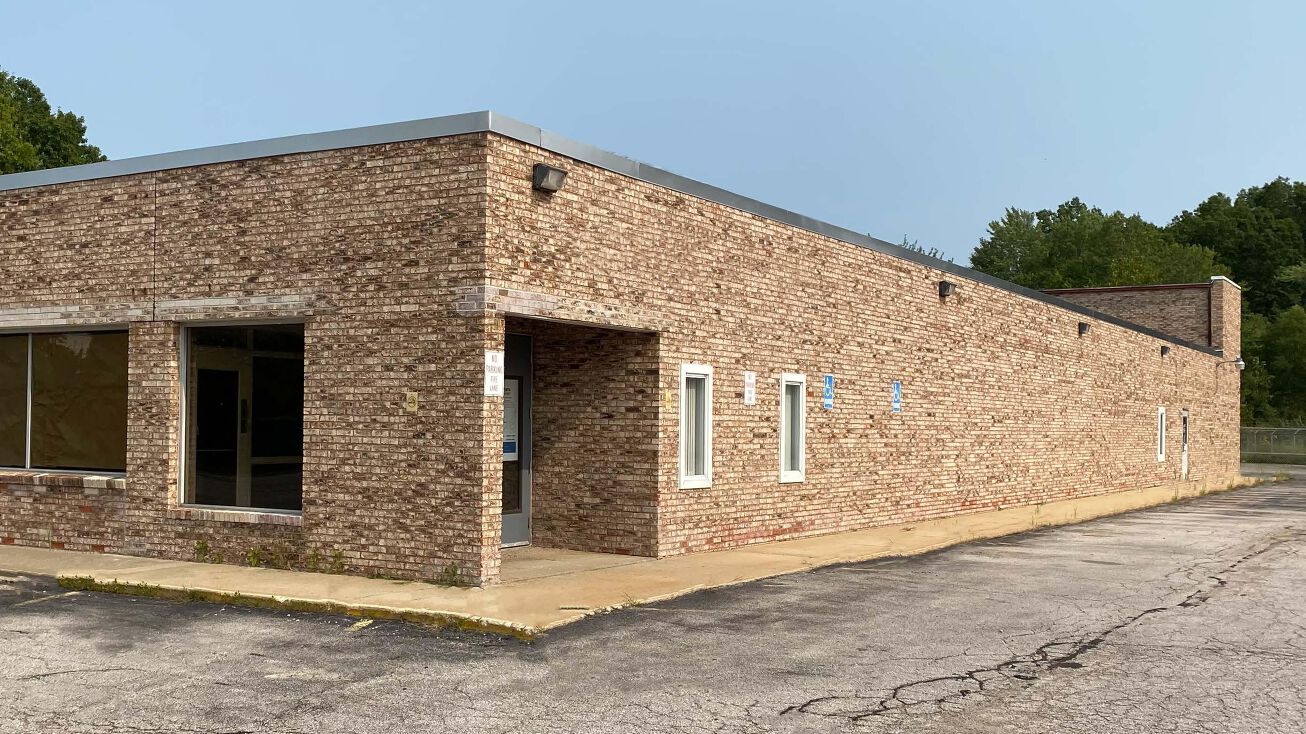 2904 State Road, Ashtabula, OH 44004