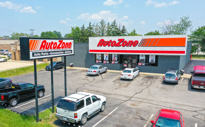 Pictures of Retail property located at 1310 N Coliseum Blvd, Fort Wayne, IN 46815 for comps - image #1