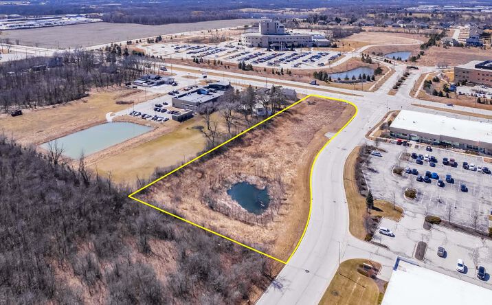 Pictures of Land property located at 2600 W Corporate Preserve Dr, Oak Creek, WI 53154 for sales - image #1