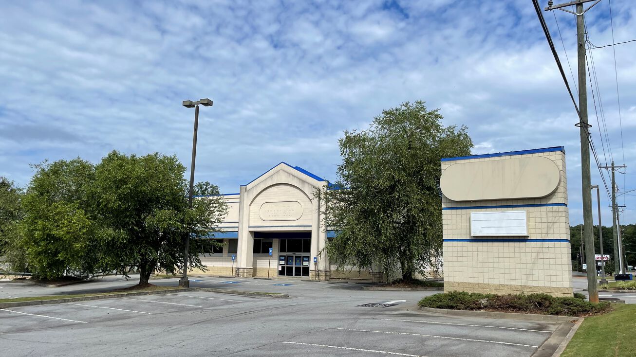 4101 Five Forks Trickum Rd SW, Lilburn, GA 30047