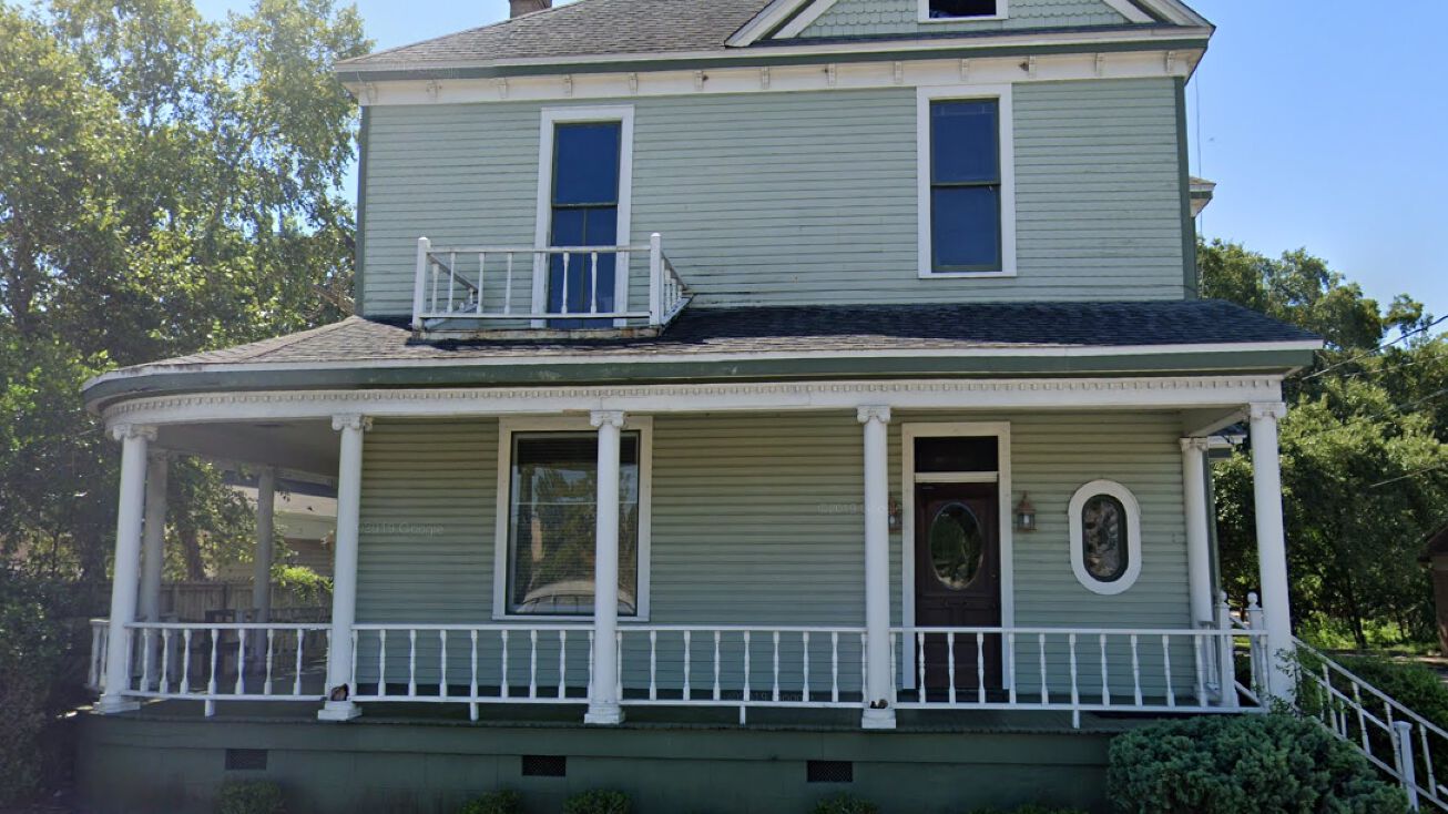 17 W Cervantes St, Pensacola, FL 32501 Office Property for Sale Office For Sale in Downtown