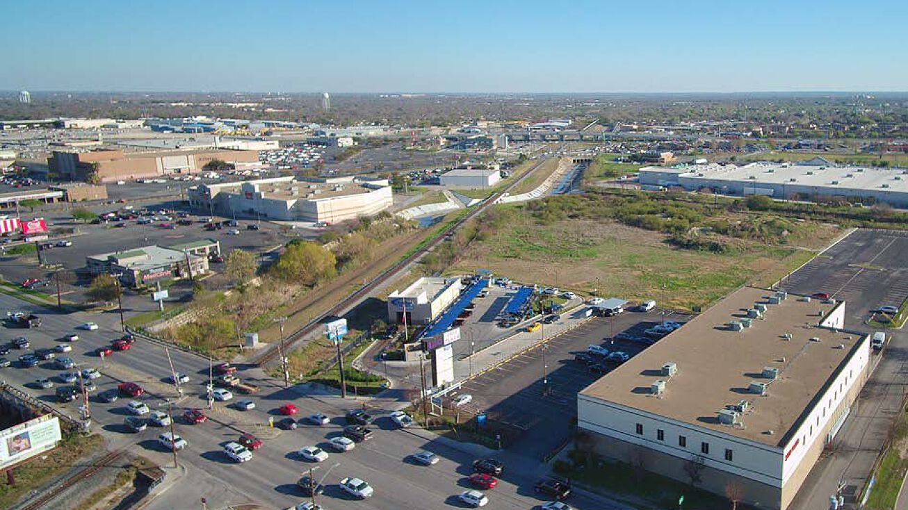 2568 SW Military Dr, San Antonio, TX 78224