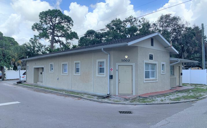 6820 15th St E, Sarasota, FL 34243 - Multifamily Property for Sale