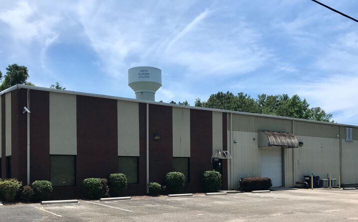 Pictures of Industrial, Business for Sale property located at 10023 Lifeline Ct, Mobile, AL 36608 for comps - image #1