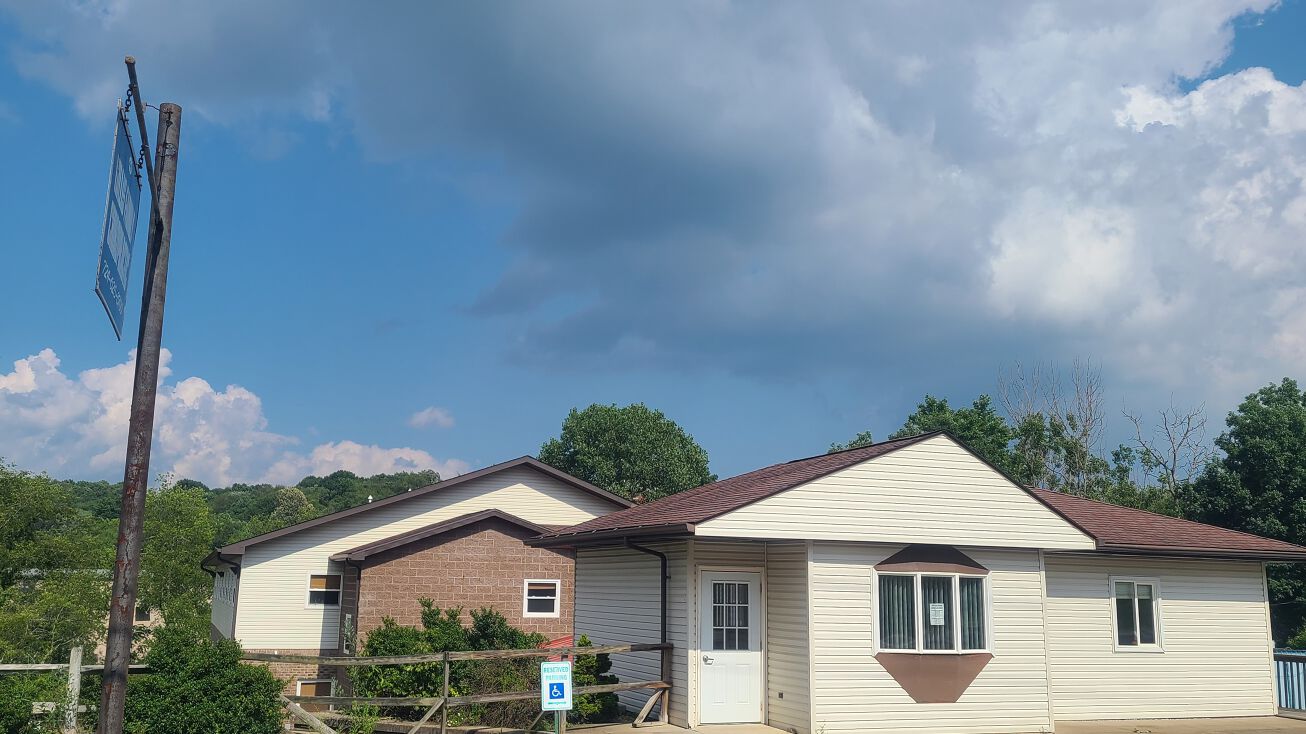 441 Mars Valencia Rd, Valencia, PA 16059