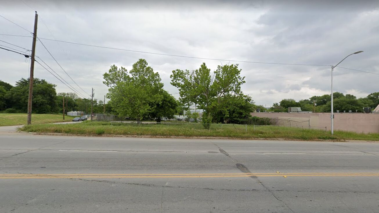 1001 Riverside Dr, Fort Worth, TX 76111