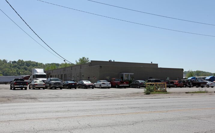 Pictures of Industrial property located at 3811 Gardner Ave, Kansas City, MO 64120 for sales - image #1