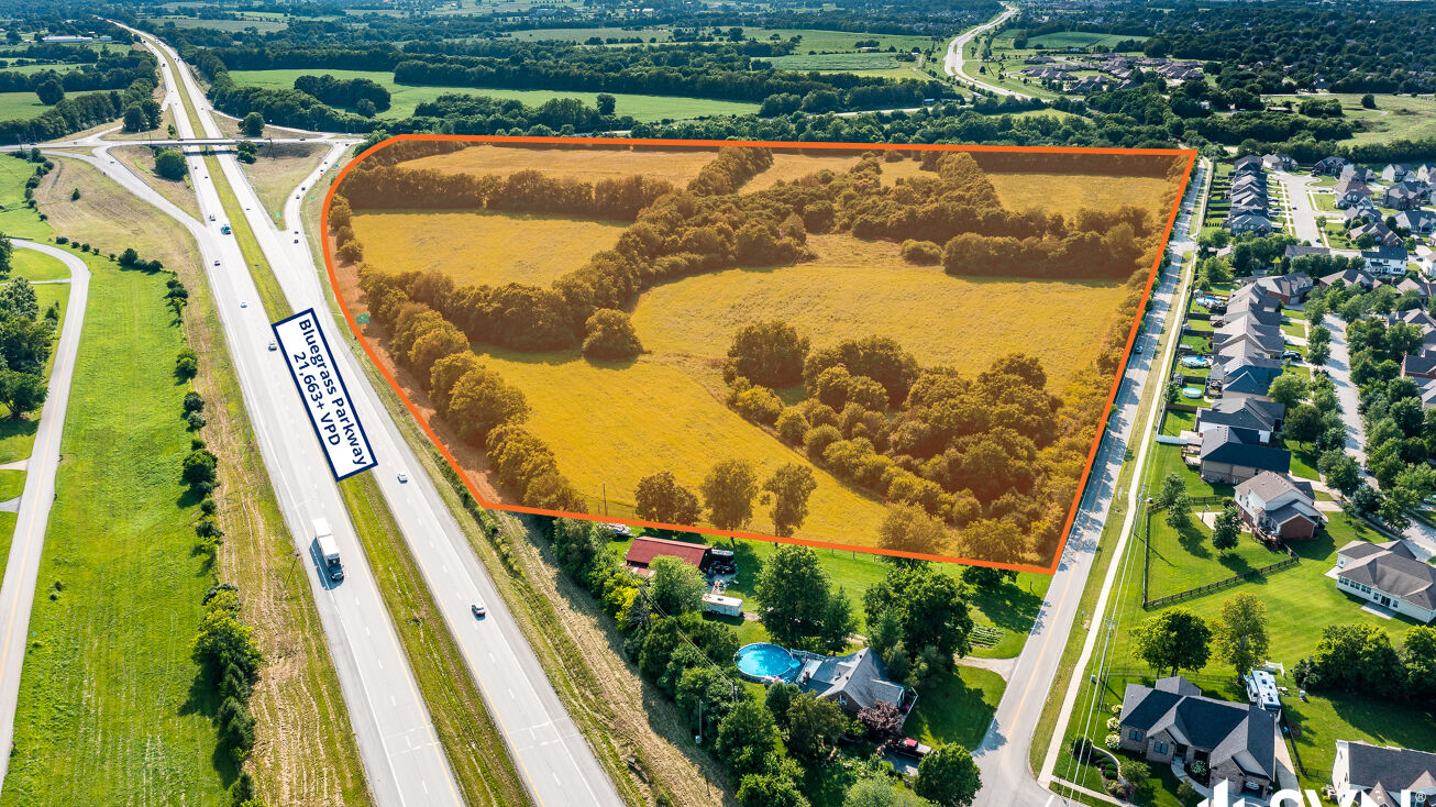 1740 Troy Pike, Versailles, KY 40383