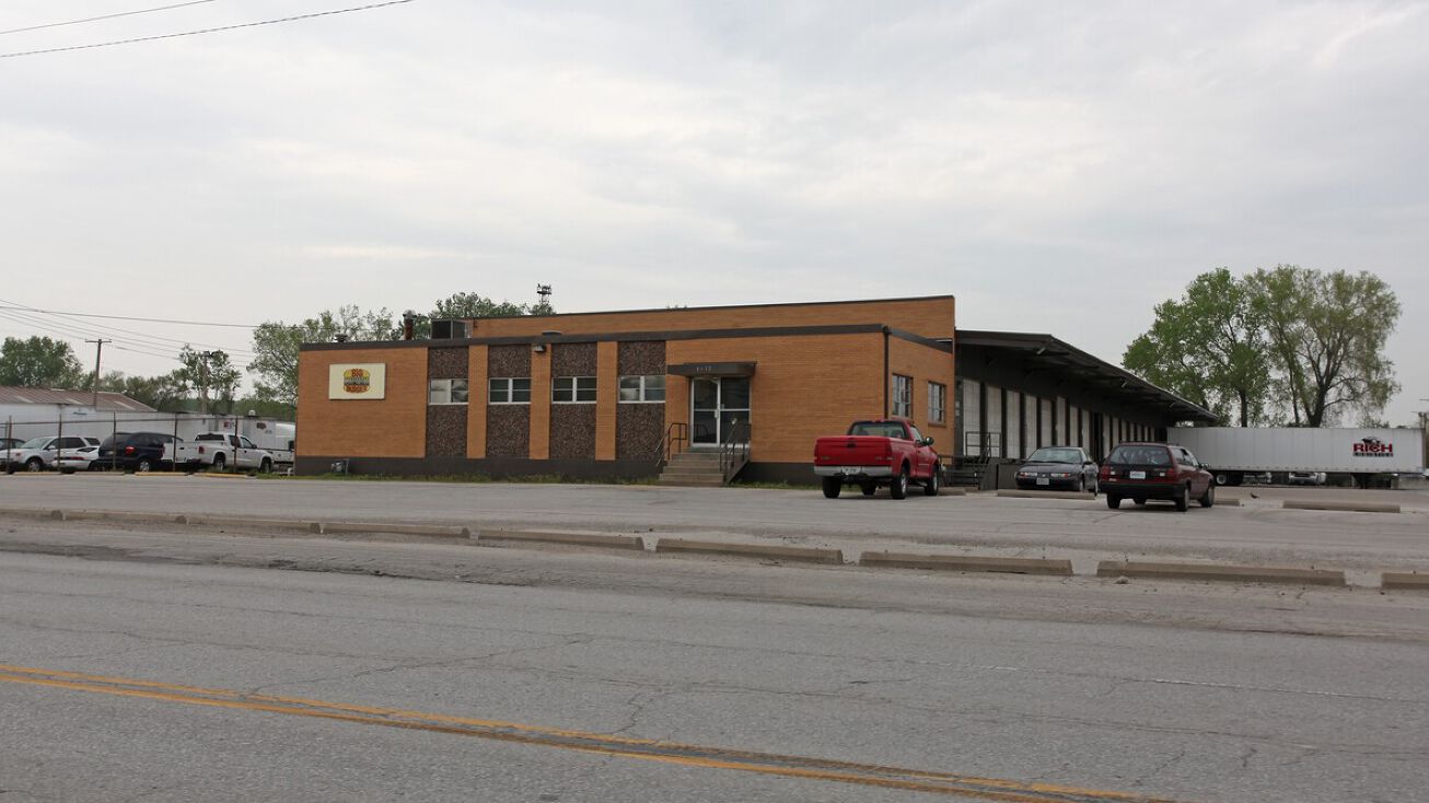 Pictures of Industrial property located at 3612 Gardner Avenue, Kansas City, MO 64120 for sales - image #1