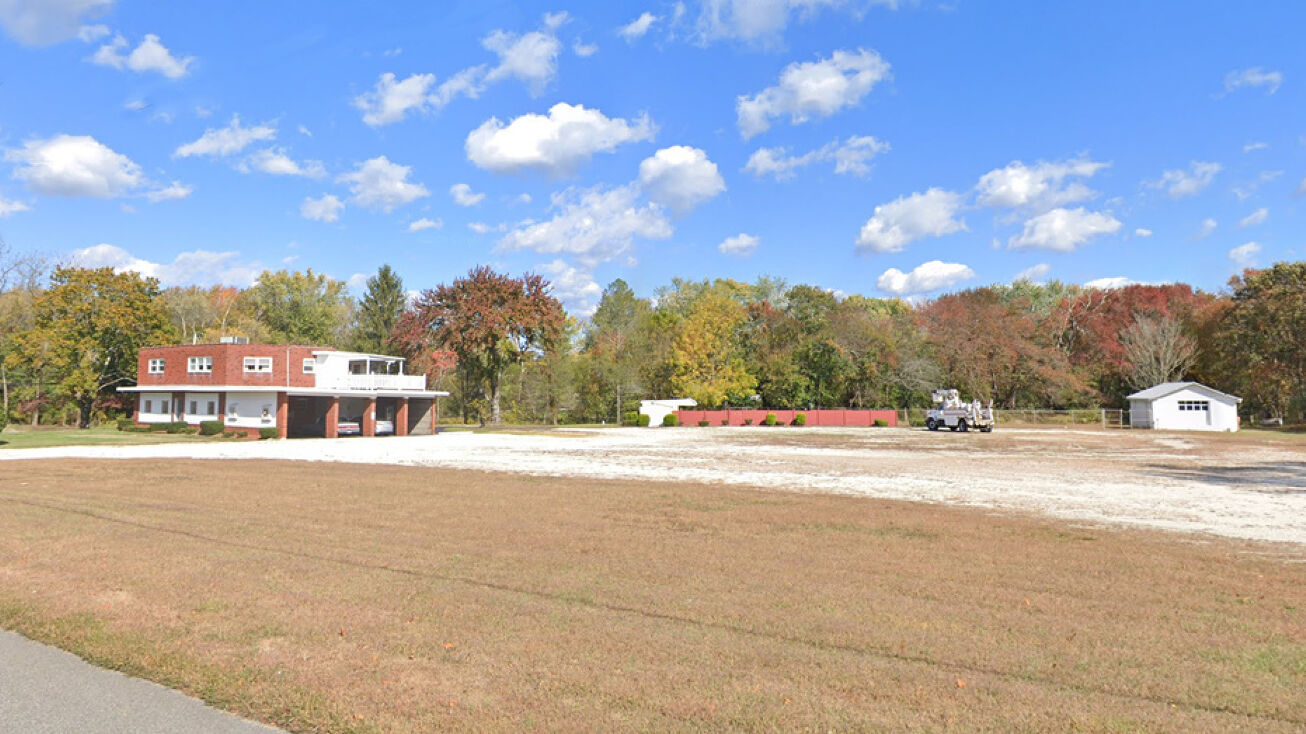 800 S. Black Horse Pike, Williamstown, NJ 08094