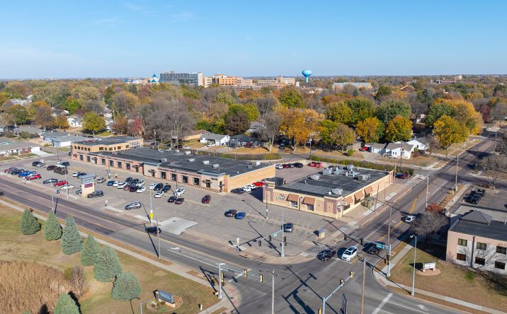 Pictures of Retail property located at 1600 S Western Ave, Sioux Falls, SD 57105 for sales - image #1