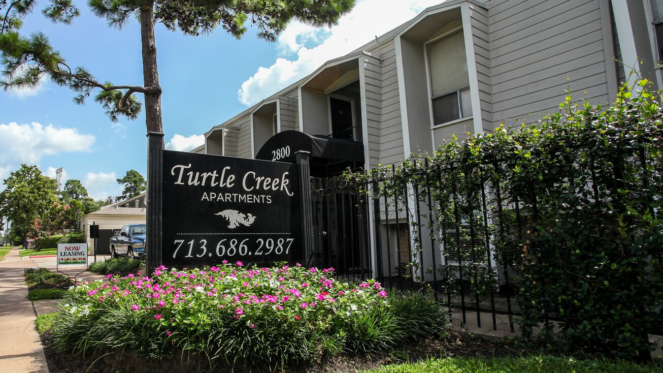 2800 W T C Jester Blvd, Houston, TX 77018