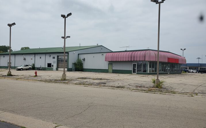 Pictures of Retail, Land property located at 1219 S Main St, Jefferson, WI 53549 for sales - image #1