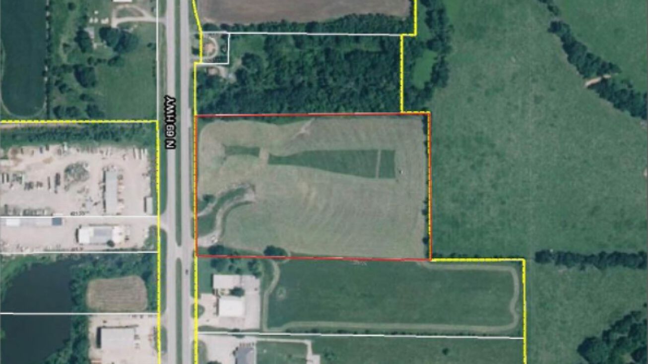 1036 N 69 Hwy, Frontenac, KS 66763