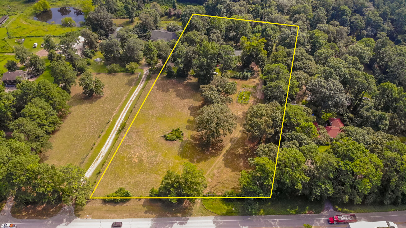 Pictures of Land property located at 14191 FM1314, Conroe, TX 77302 for