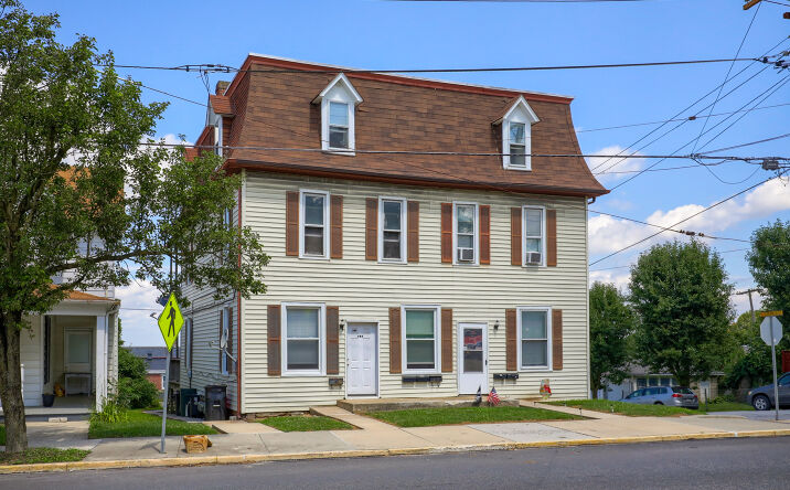 Pictures of Multifamily property located at 401 W Broadway, Red Lion, PA 17356 for comps - image #1