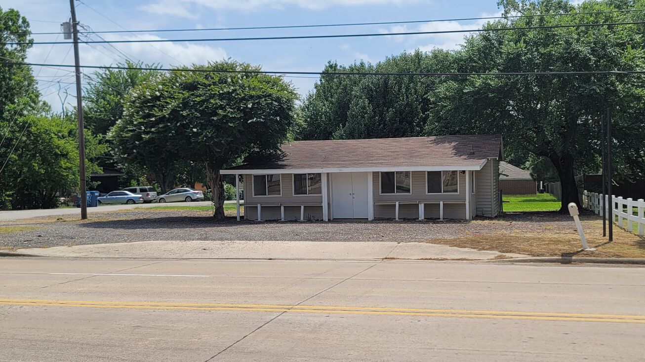 1401 N Kaufman St, Seagoville, TX 75159