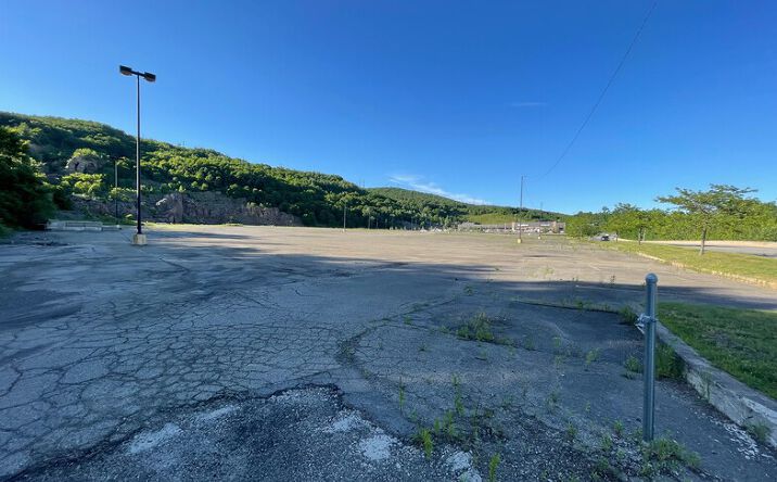 Pictures of Land property located at Scranton Carbondale Highway, Scranton, PA 18508 for sales - image #1