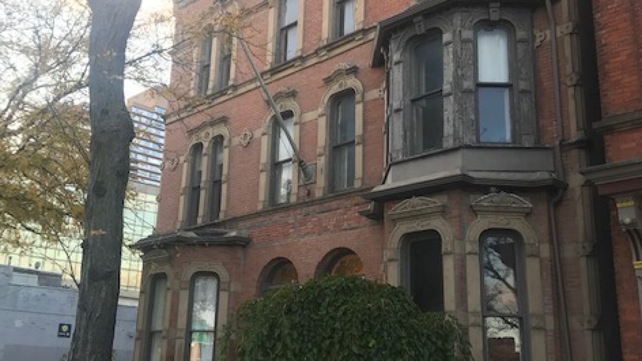 547 W Jefferson Ave, Detroit, MI 48226