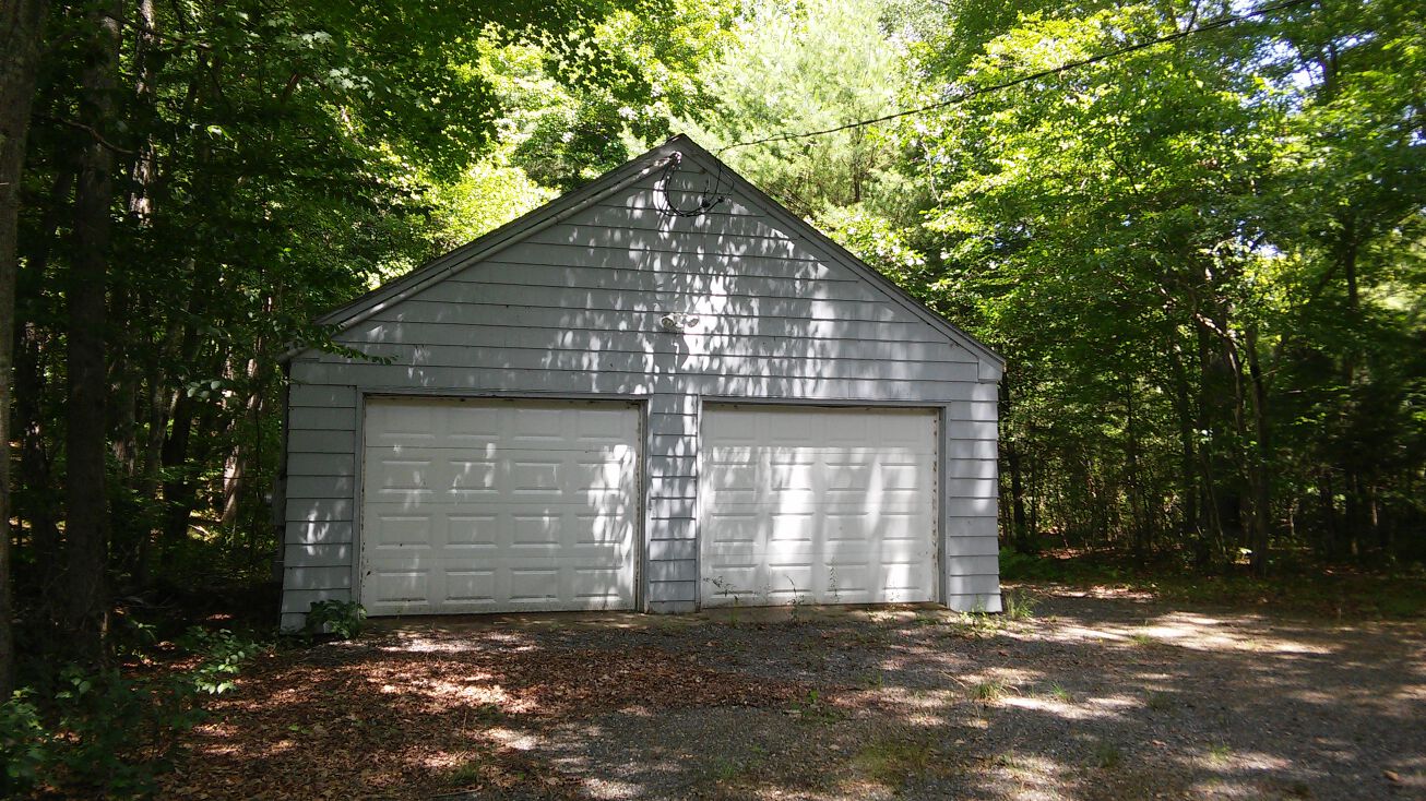 61 Turnpike Rd, Willington, CT 06279