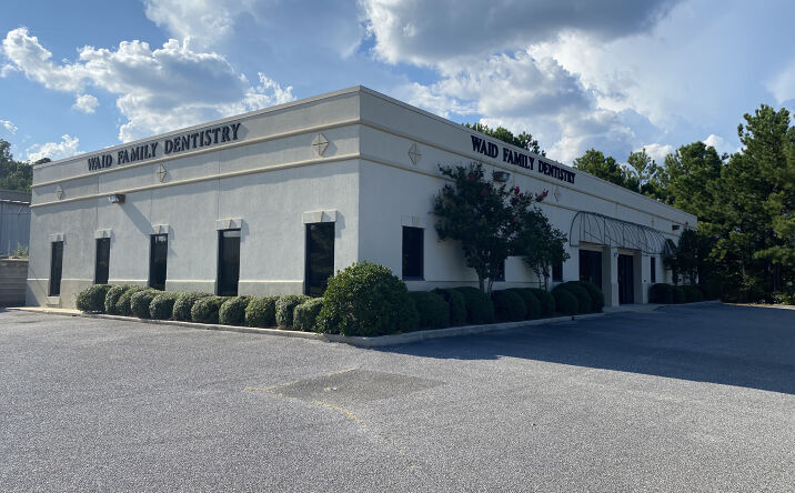 Pictures of Office property located at 102 Hilltop Business Center Dr, Pelham, AL 35124 for comps - image #1